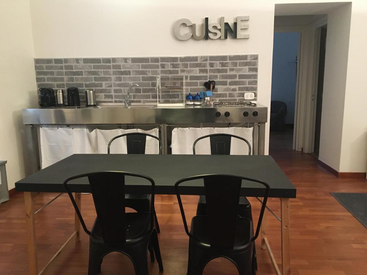 Casa Fiscardi Lägenhet Bari Exteriör bild